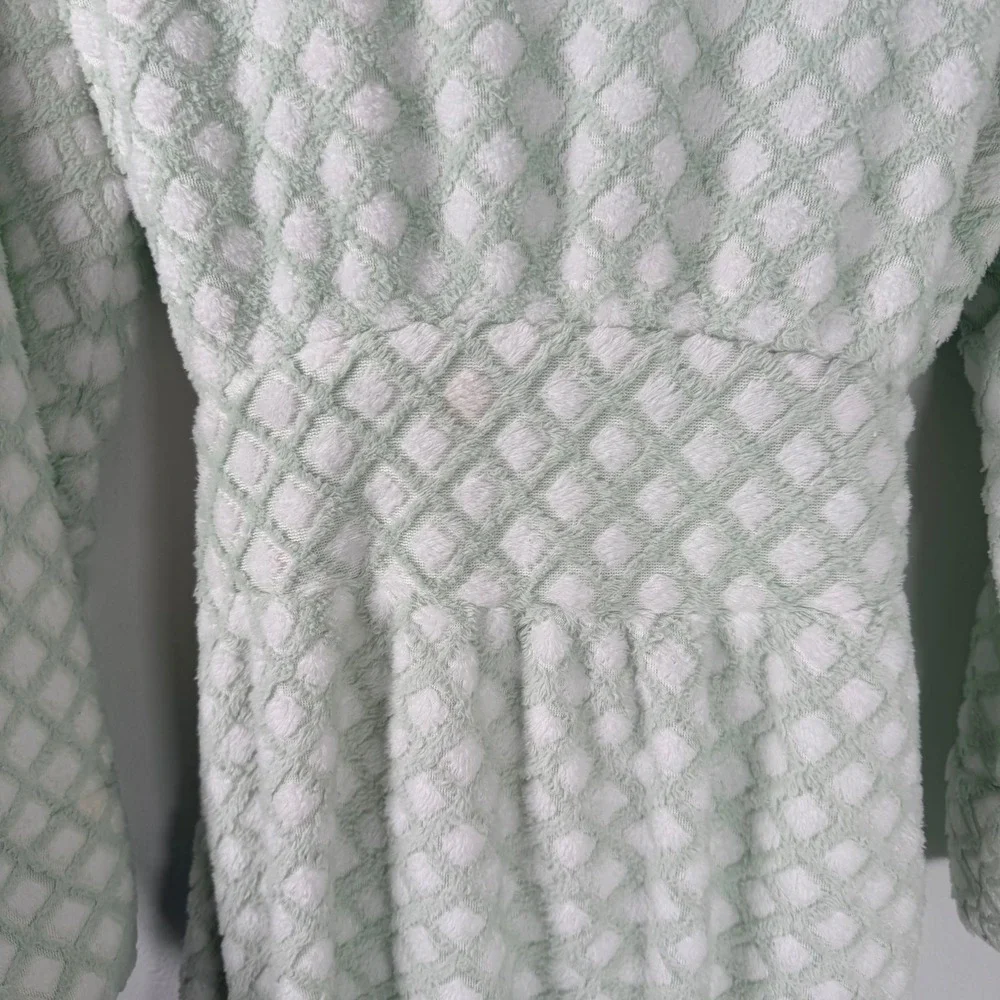 Soft Surroundings Mint Green Textured Plush Robe Small 2DA25 Long Sleeve Belted